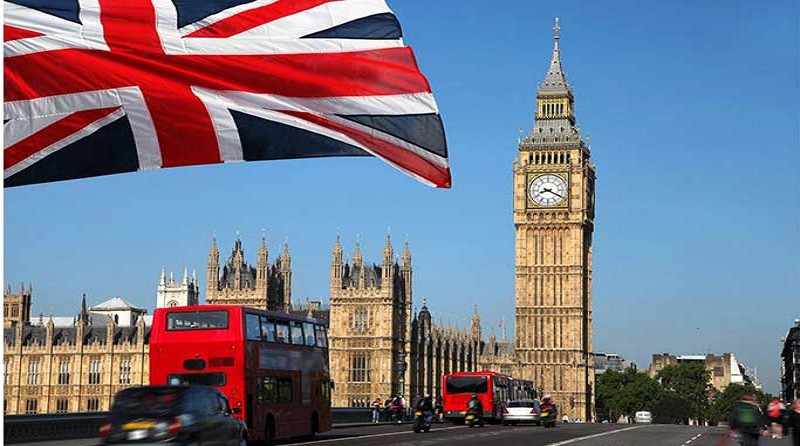 ইরান থেকে কর্মীদের সরিয়ে নিল ব্রিটেন