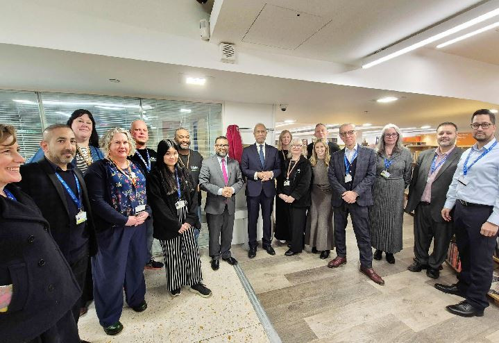 ১.৪ মিলিয়ন পাউন্ড ব্যয়ে রূপান্তর কাজ শেষে ক্যানারি ওয়ার্ফ...