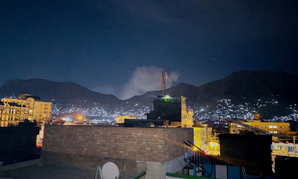 পাকিস্তানের বিমান হামলায় আফগানিস্তানে নিহত ৪০০, দাবি তালেবান...