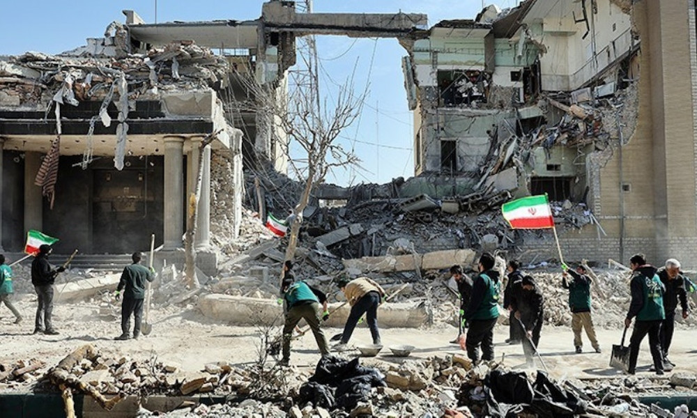 যুক্তরাষ্ট্র-ইসরায়েল হামলা ইরানে ২৭ হাজার কোটি ডলারের ক্ষয়ক...