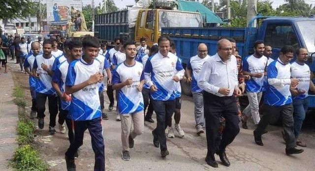 বাগেরহাটে গণঅভ্যুত্থান দিবসে মিনি ম্যারাথন, শহীদদের প্রতি শ্...
