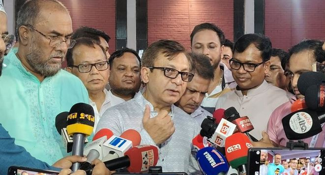 চামড়া শিল্প বিলিয়ন ডলারের রপ্তানি আয়কারী খাত হিসেবে গড়ে তোলা...