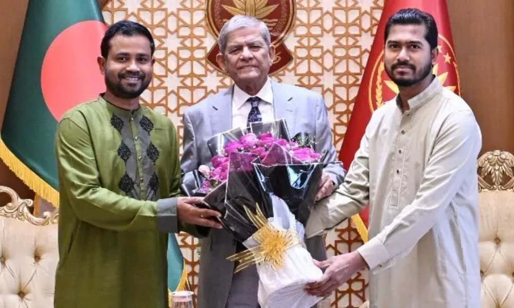 বঙ্গভবনে রাষ্ট্রপতির সঙ্গে নুর-হাসানের সাক্ষাৎ