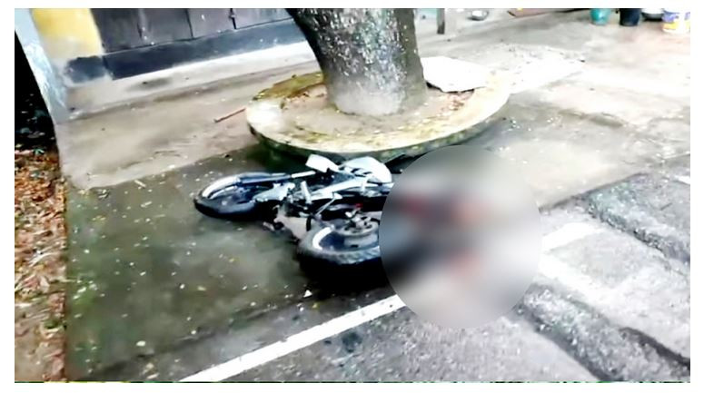 ফেঞ্চুগঞ্জে সড়ক দু র্ঘ ট না য় আইসিইউতে এইচএসসি পরীক্ষার্থী