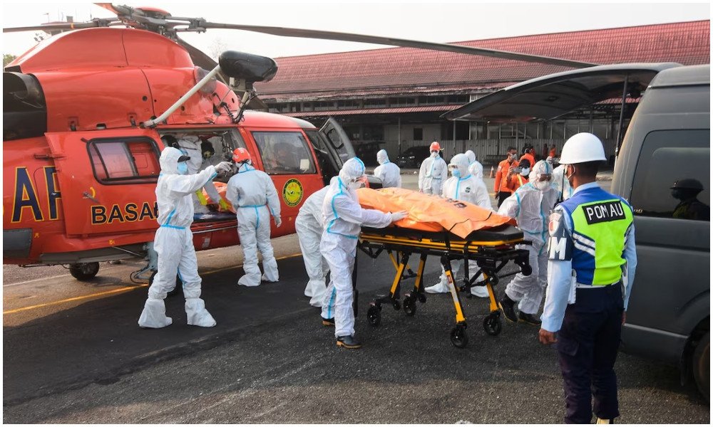 ইন্দোনেশিয়ার ফেরি দুর্ঘটনার উদ্ধার অভিযানের ১৬ দিন, প্রাণহা...