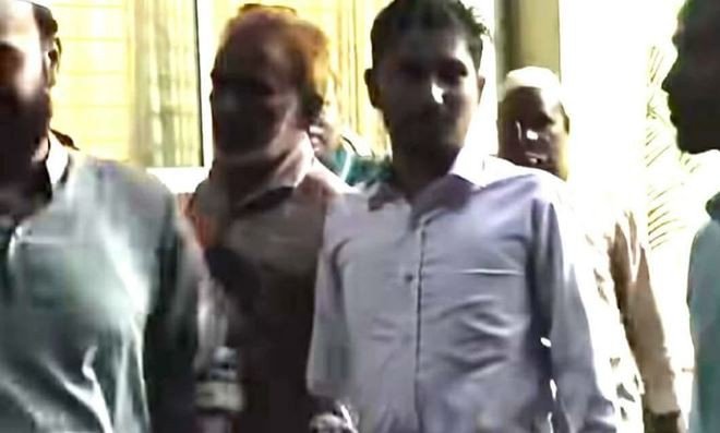 মন্ত্রী আরিফকে নিয়ে ফেসবুকে পোস্ট: ১০ ঘন্টা পর বিএনপি নেতার...
