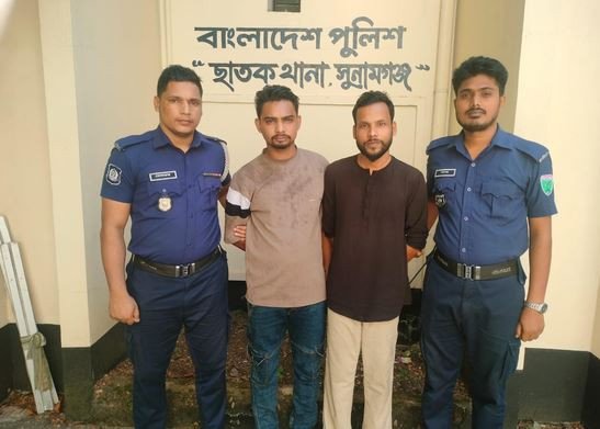 ছাতকে মশাল জ্বালিয়ে সরকারবিরোধী স্লোগান, নিষিদ্ধ ঘোষিত ছাত্র...