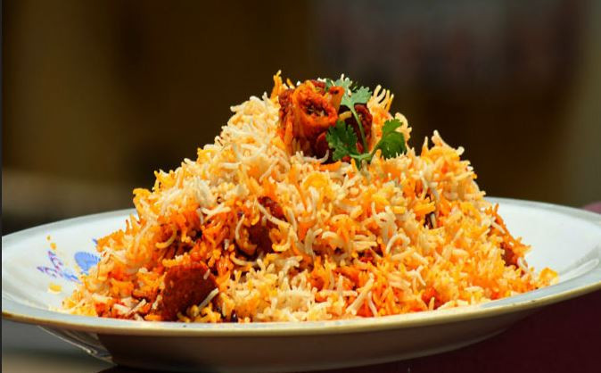 কাবাব, বিরিয়ানিসহ নানা স্বাদের খাবার, লখনউকে ‘গ্যাস্ট্রোনমি’...