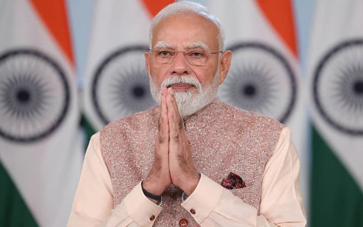গুজরাটের মুখ্যমন্ত্রী থেকে ভারতের প্রধানমন্ত্রী, প্রশাসনে ২৫...
