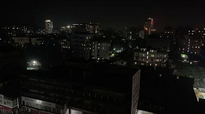 সিলেটে ৮ ঘণ্টা লোডশেডিং, বিপাকে এসএসসি পরীক্ষার্থীরা