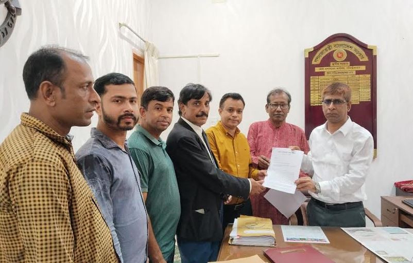 মৌলভীবাজারে কৃষক ও ক্ষেতমজুর সংগ্রাম পরিষদের স্মারকলিপি