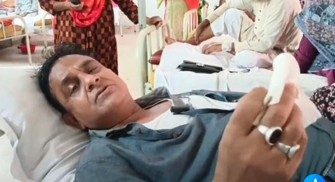 গাইবান্ধায় ব্যবসায়ীকে মারধরের অভিযোগ, হাসপাতালে চিকিৎসাধীন