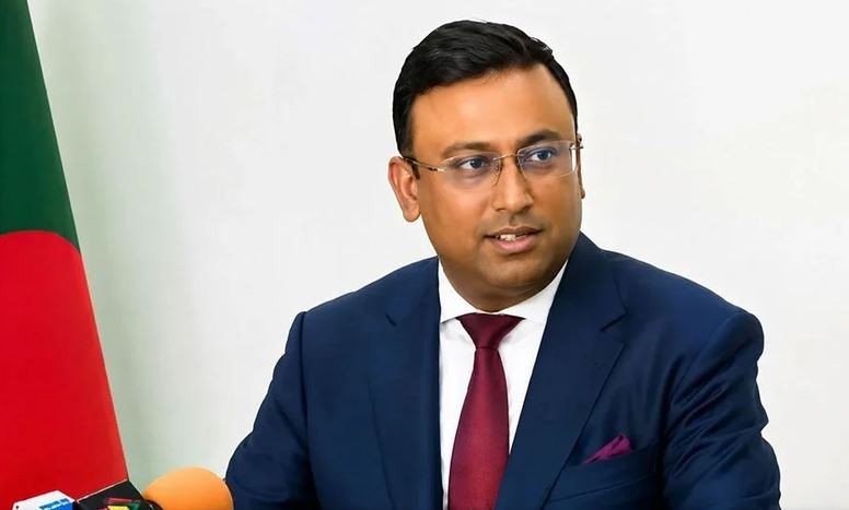 ব্রিটিশ নাগরিকত্ব নিয়ে প্রশ্নে প্রতিমন্ত্রী বললেন, ‘কার এত জ...