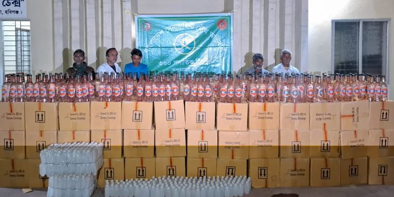 হবিগঞ্জের বানিয়াচং সেনাবাহিনীর মাদক বিরুদ্ধী অভিযানে নবীগঞ্জ...