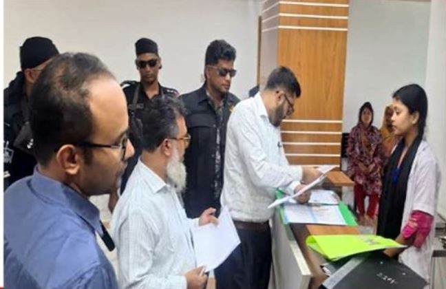 বেসরকারী হাসপাতালে যৌথ বাহিনীর অ ভি যা ন, জরিমানা
