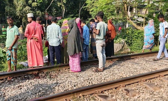 যশোরে ট্রেনে কাটা পড়ে অজ্ঞাতনামা নারীর মৃত্যু